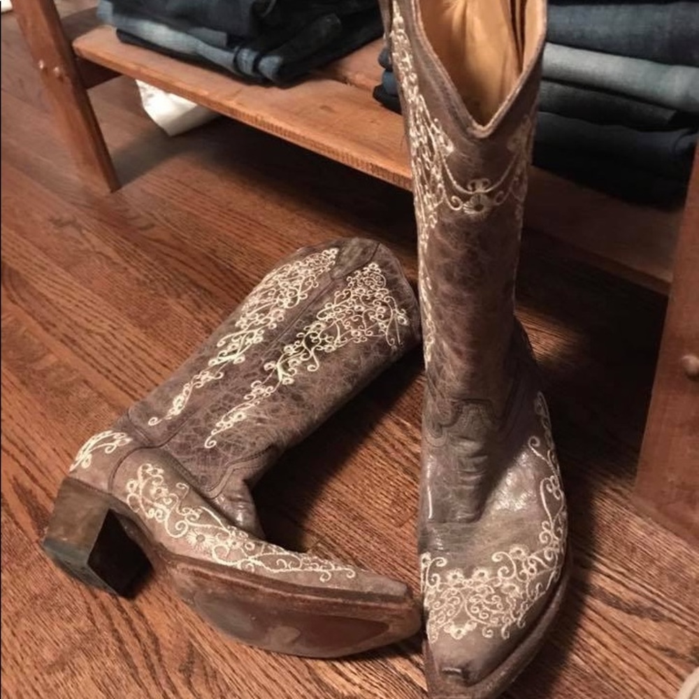 Sz 8 cowboy boots